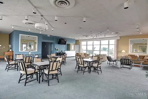 Dining - 2230 Patterson, Kettering, OH 45409 photo 1 of 1
