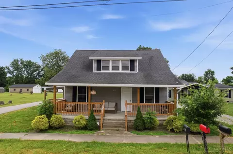 25 Taylorsville Rd, Mowrystown, OH 45133