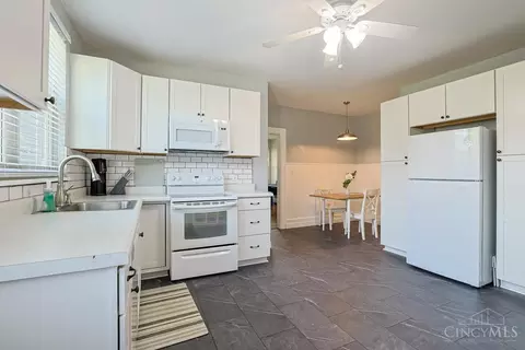 Kitchen - 3247 Autumn Ln, Cincinnati, OH 45239 photo 1 of 1