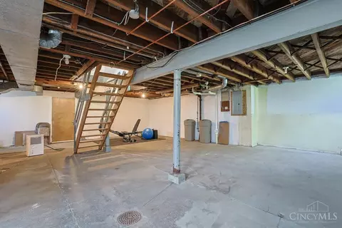 Other - 3247 Autumn Ln, Cincinnati, OH 45239 photo 13 of 17