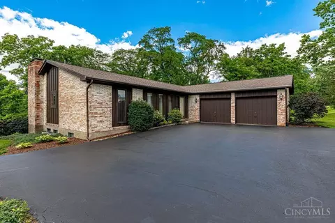 7176 Cherrywood Ln, West Chester, OH 45069