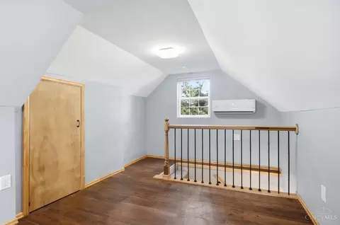 Entry Way - 239 Burkhart Ave, Reading, OH 45215 photo 4 of 4