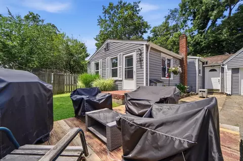 Exterior - 239 Burkhart Ave, Reading, OH 45215 photo 4 of 10