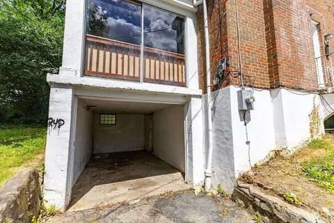 Exterior - 1401 Beech Ave, Cincinnati, OH 45205 photo 9 of 11