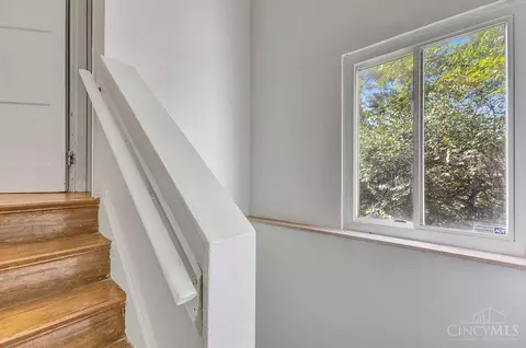 Entry Way - 1401 Beech Ave, Cincinnati, OH 45205 photo 1 of 5