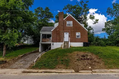 Exterior - 1401 Beech Ave, Cincinnati, OH 45205 photo 6 of 11