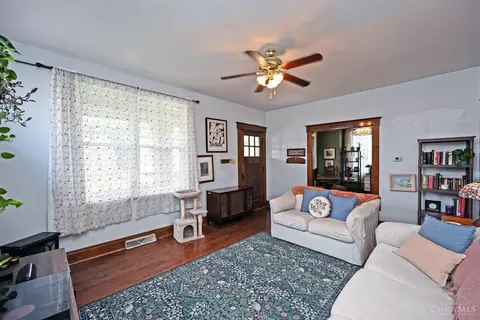 Living - 3915 Taft Ave, Cheviot, OH 45211 photo 4 of 4