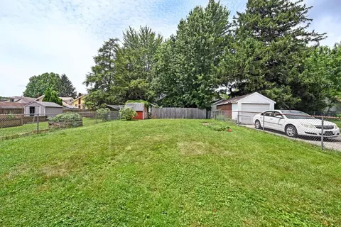 Exterior - 3915 Taft Ave, Cheviot, OH 45211 photo 8 of 12
