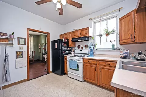 Kitchen - 3915 Taft Ave, Cheviot, OH 45211 photo 3 of 3