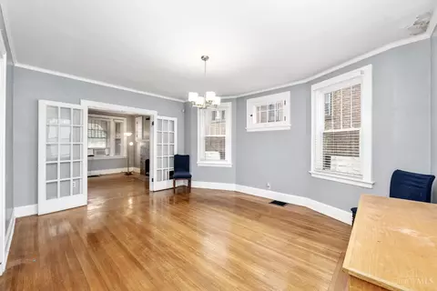 Living - 4452 Carnation Ave, Cincinnati, OH 45238 photo 4 of 4