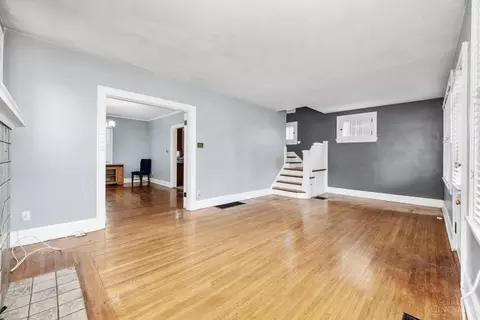 Living - 4452 Carnation Ave, Cincinnati, OH 45238 photo 3 of 4