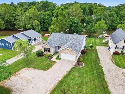 820 Waynoka Dr, Sardinia, OH 45171