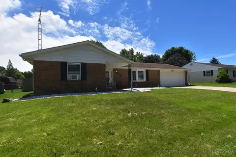413 Little League Dr, Eaton, OH 45320