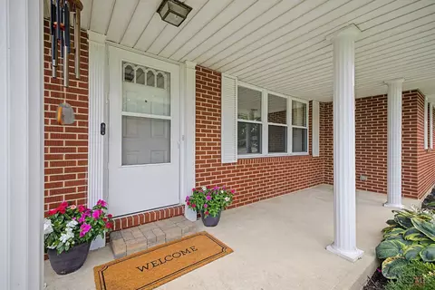 Exterior - 7463 Fairground Rd, Blanchester, OH 45107 photo 3 of 5