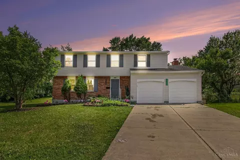 11273 Leander Ct, Forest Park, OH 45240