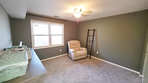 Bedroom - 1287 Ebenezer Rd, Cincinnati, OH 45233 photo 1 of 4