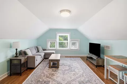 Living - 6616 Roe St, Cincinnati, OH 45227 photo 3 of 3