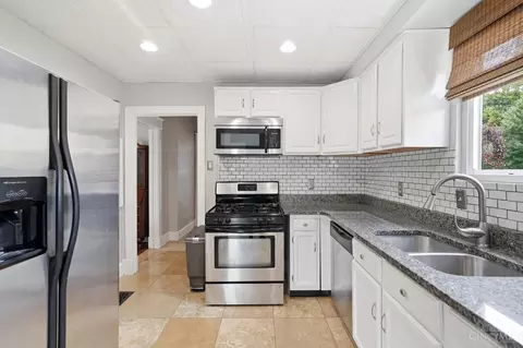 Kitchen - 6616 Roe St, Cincinnati, OH 45227 photo 2 of 5