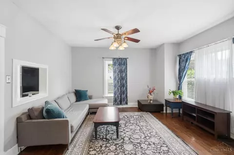 Living - 6616 Roe St, Cincinnati, OH 45227 photo 1 of 3