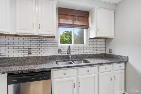 Kitchen - 6616 Roe St, Cincinnati, OH 45227 photo 3 of 5