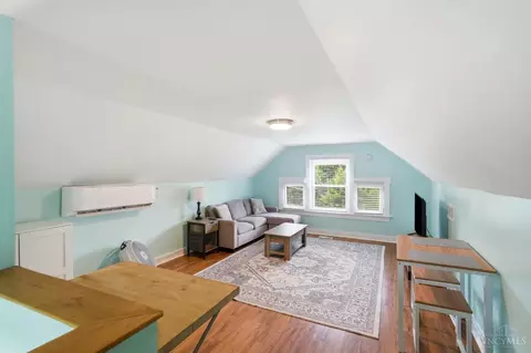 Living - 6616 Roe St, Cincinnati, OH 45227 photo 2 of 3
