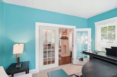 Entry Way - 6616 Roe St, Cincinnati, OH 45227 photo 3 of 10