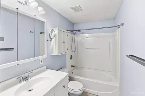 Bath - 486 Brunswick Dr, Forest Park, OH 45240 photo 1 of 2
