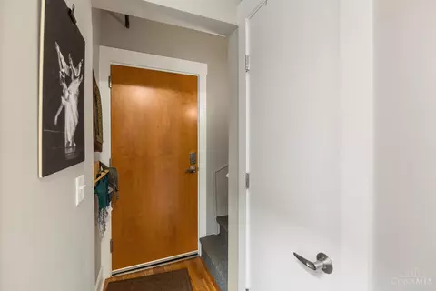 Entry Way - 1406 Republic St, Cincinnati, OH 45202 photo 1 of 1