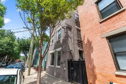 Exterior - 1406 Republic St, Cincinnati, OH 45202 photo 2 of 4