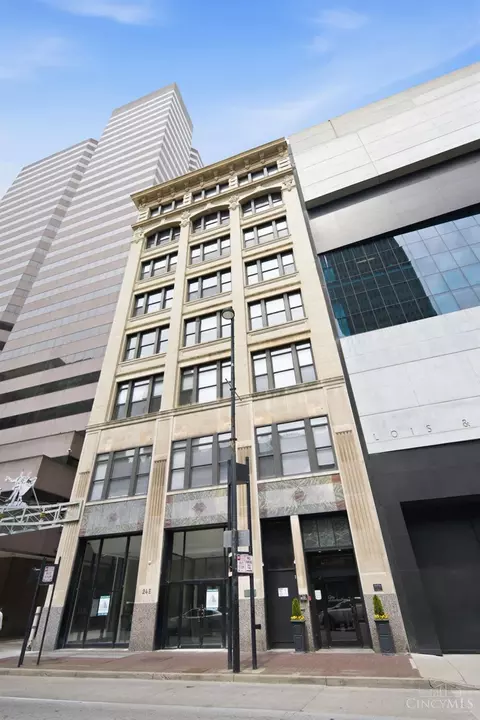 26 Sixth St, Cincinnati, OH 45202