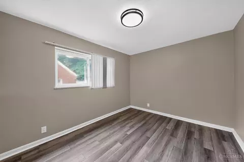 3254 Gobel Ave, Cincinnati, OH 45211 photo 12