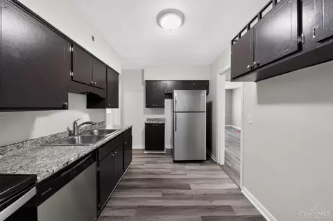 3254 Gobel Ave, Cincinnati, OH 45211 photo 5