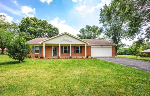 111 Beechpoint Dr, Oxford, OH 45056