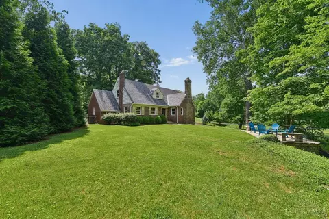 7121 Paddison Rd, Anderson Twp, OH 45230