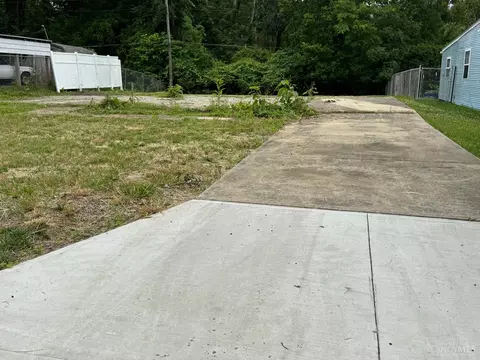 199 Orchard Cir, Blanchester, OH 45107