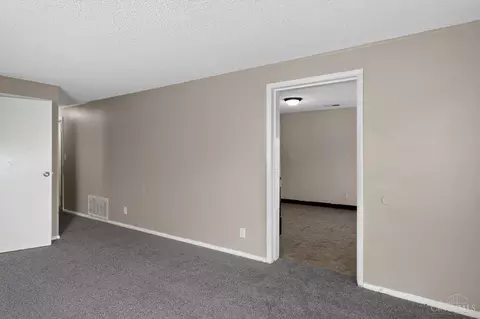 Living - 8587 Daly Rd, Cincinnati, OH 45231 photo 2 of 2