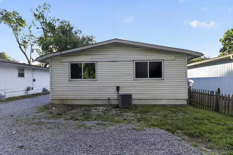 Exterior - 8587 Daly Rd, Cincinnati, OH 45231 photo 2 of 2