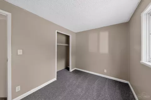 Bedroom - 8587 Daly Rd, Cincinnati, OH 45231 photo 2 of 10