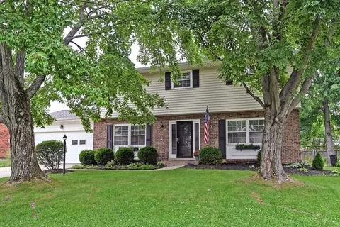 8616 Linderwood Ln, Cincinnati, OH 45255