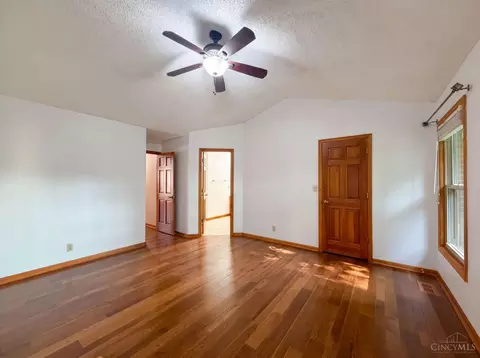 Living - 2129 Greenpine Dr, Cincinnati, OH 45231 photo 5 of 5