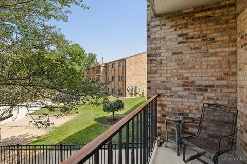 Exterior - 539 Davis Rd, Cincinnati, OH 45255 photo 3 of 3