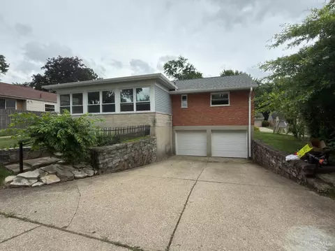 Exterior - 1074 Eastgate, Cincinnati, OH 45231 photo 3 of 4