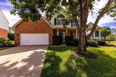 8896 Charleston Woods Dr, Mason, OH 45040