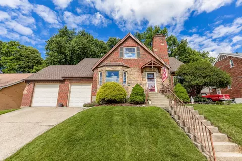 3751 Wilmar Dr, Cheviot, OH 45211