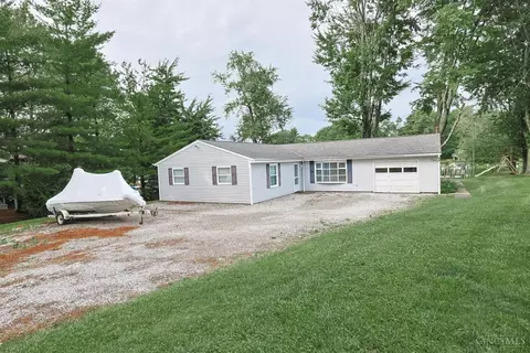 118 Munster Dr, Fayetteville, OH 45118
