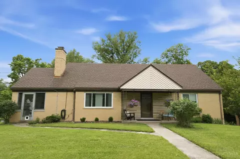 9401 Sherborn Dr, Cincinnati, OH 45231