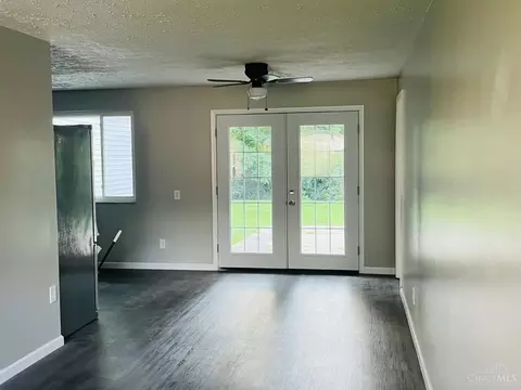 287 Shaker Ct, Cincinnati, OH 45238