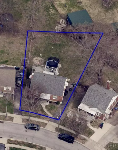 View/Area - 2862 Allview Cir, Cincinnati, OH 45238 photo 8 of 9