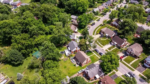 View/Area - 2862 Allview Cir, Cincinnati, OH 45238 photo 5 of 9