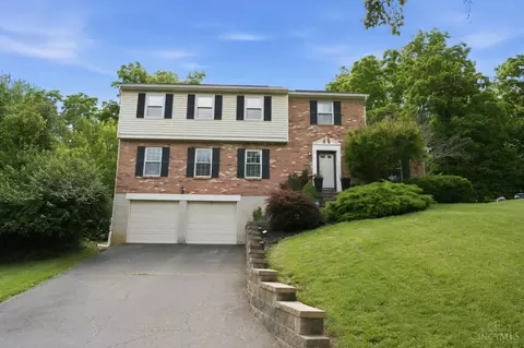 7229 Camargowoods Dr, Madeira, OH 45243
